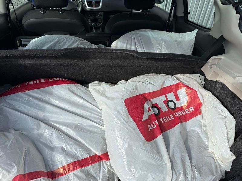 Gebraucht Peugeot 206+ 68 PS (50 kW) 2012 Kleinwagen