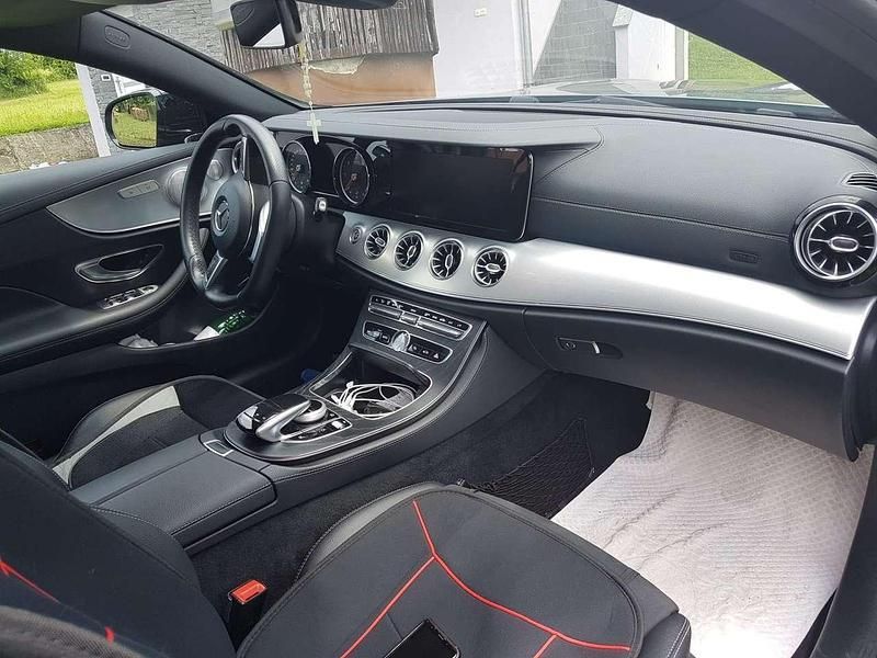 Gebraucht 2019 Mercedes E220 Coupé | 32.200 € (Guter Preis) - Bild 1/4