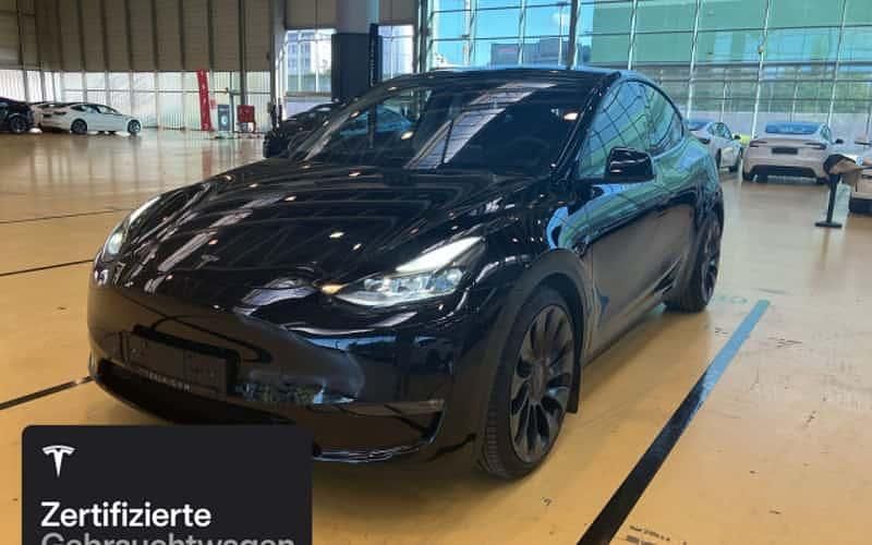 Schwarz Gebraucht 2022 Tesla Model Y Performance SUV | 38.400 € (Guter Preis) - Bild 1/4