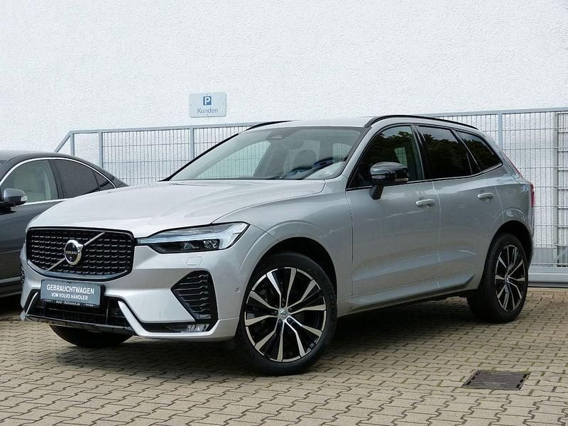 Gebraucht Volvo XC60 Plus 197 PS (144 kW) 2024 Silver dawn SUV