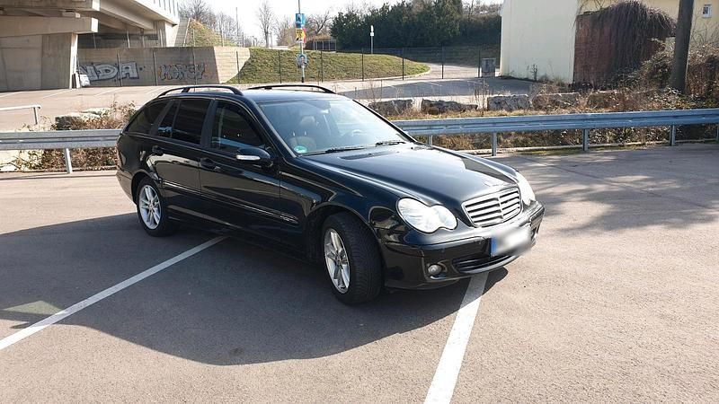Gebraucht Mercedes C220 150 PS (110 kW) 2005 Schwarz Kombi