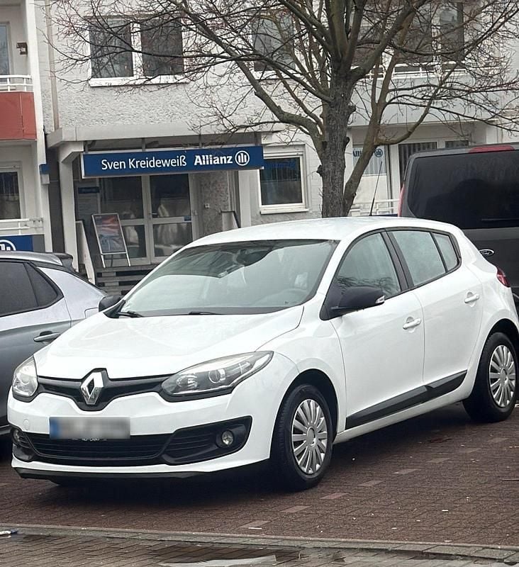 Gebraucht Renault Mégane 116 PS (85 kW) 2014 Weiß Limousine