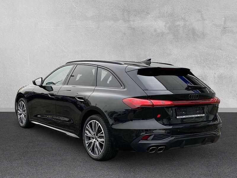 Gebraucht Audi A5 Edition .1 204 PS (150 kW) 2024 Schwarz Coupé