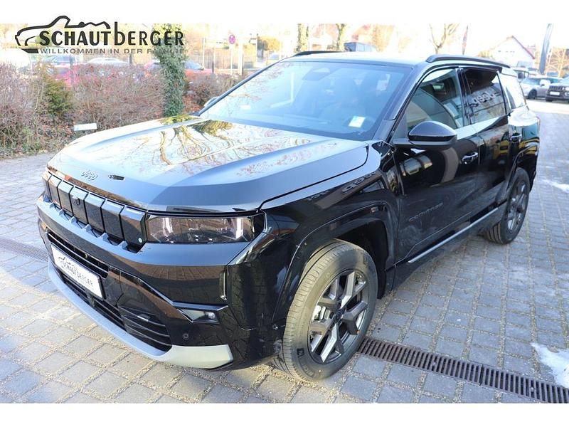 Neu Jeep Compass 145 PS (106 kW) 2026 Schwarz SUV