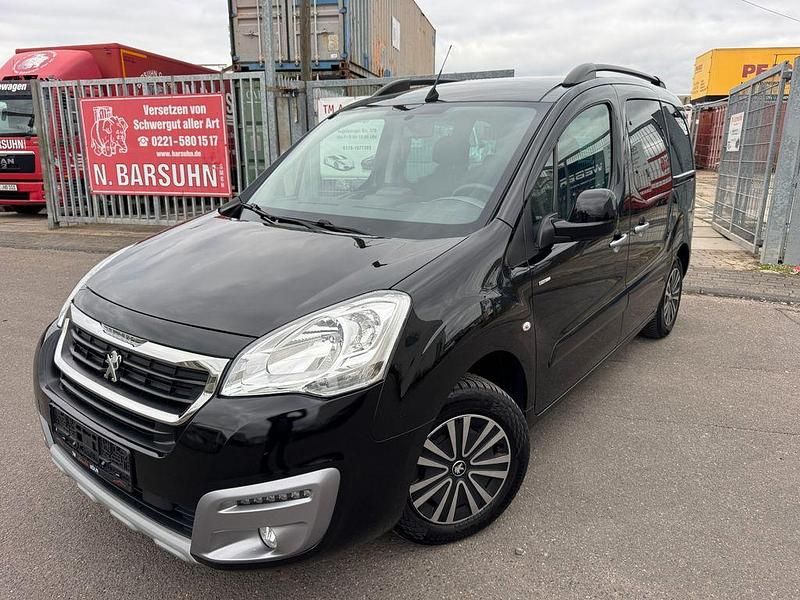 Schwarz Gebraucht 2018 Peugeot Partner Tepee Style Van / Kleinbus | 8.450 € (Guter Preis) - Bild 1/4