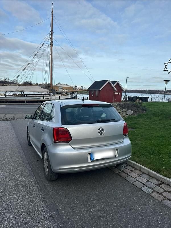 Gebraucht VW Polo Trendline 74 PS (54 kW) 2012 Silber Kleinwagen