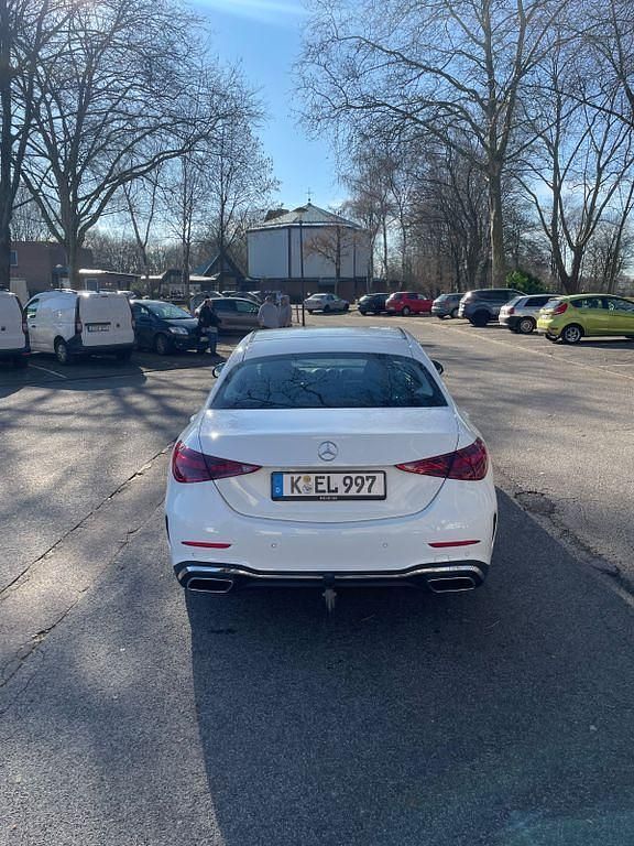 Gebraucht Mercedes C300 AMG line 258 PS (189 kW) 2023 Weiß Limousine