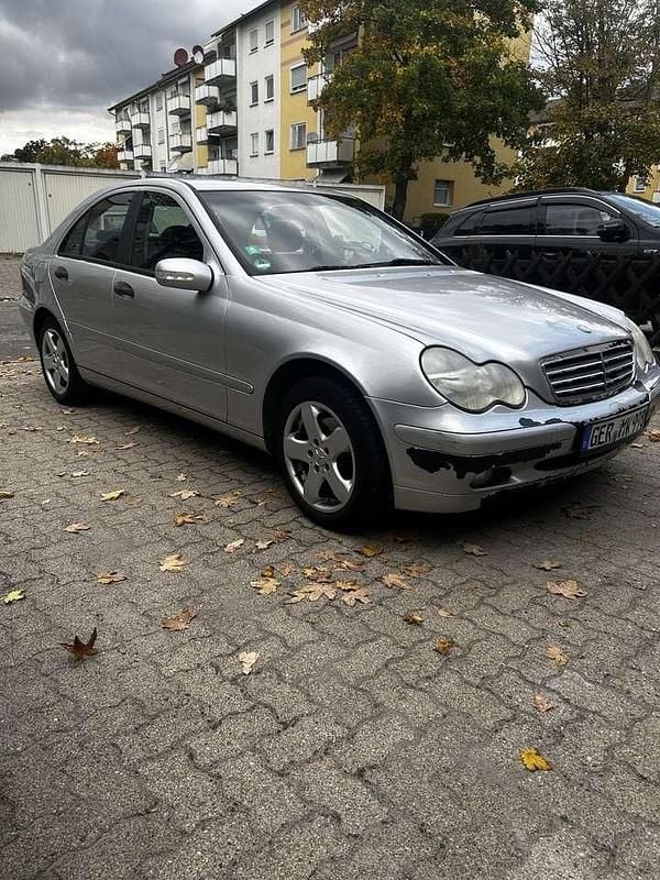 Gebraucht Mercedes C180 Classic 143 PS (105 kW) 2004 Limousine