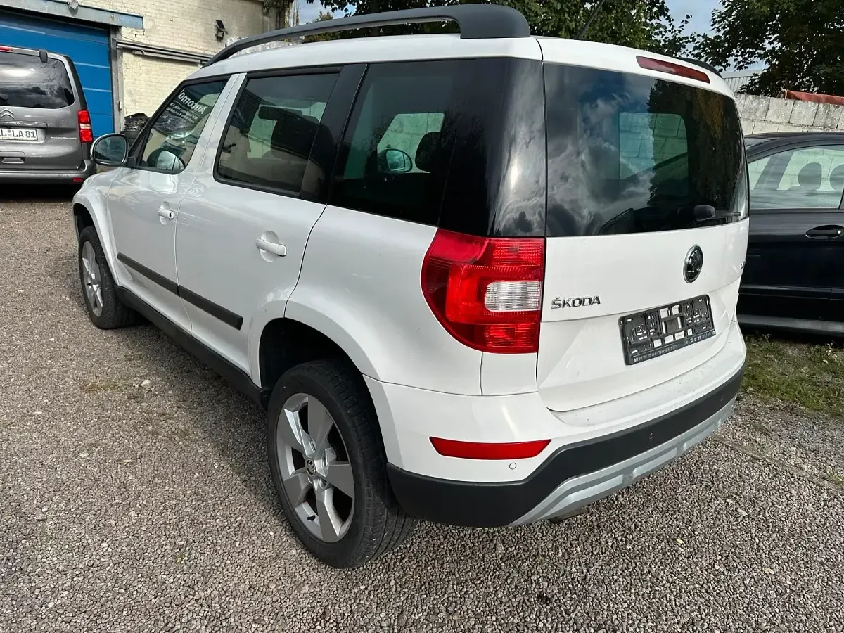 Gebraucht Skoda Yeti 105 PS (77 kW) 2015 Weiß SUV
