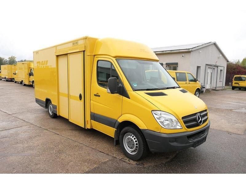 Używany Mercedes Sprinter 95 KM (69 kW) 2011 Żółty Van
