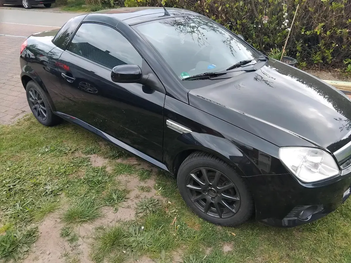 Używany Opel Tigra 2006 Czarny Kabriolet