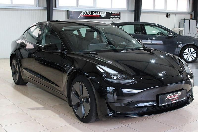 Schwarz Gebraucht 2021 Tesla Model 3 RWD Limousine | 25.990 € (Fairer Preis) - Bild 1/4