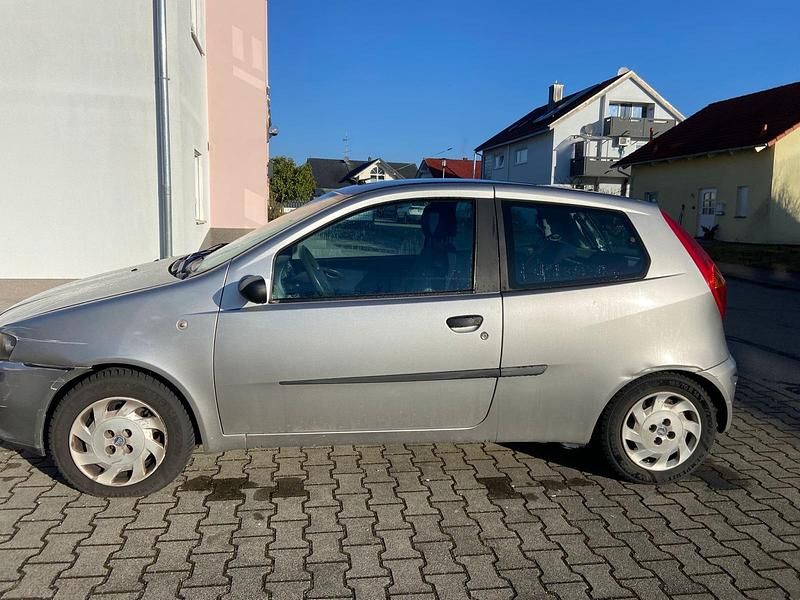 Gebraucht Fiat Punto 75 PS (55 kW) 2000 Grau Kleinwagen
