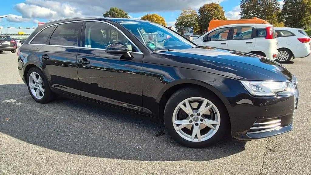 Gebraucht Audi A4 Sport 190 PS (139 kW) 2017 Schwarz Kombi