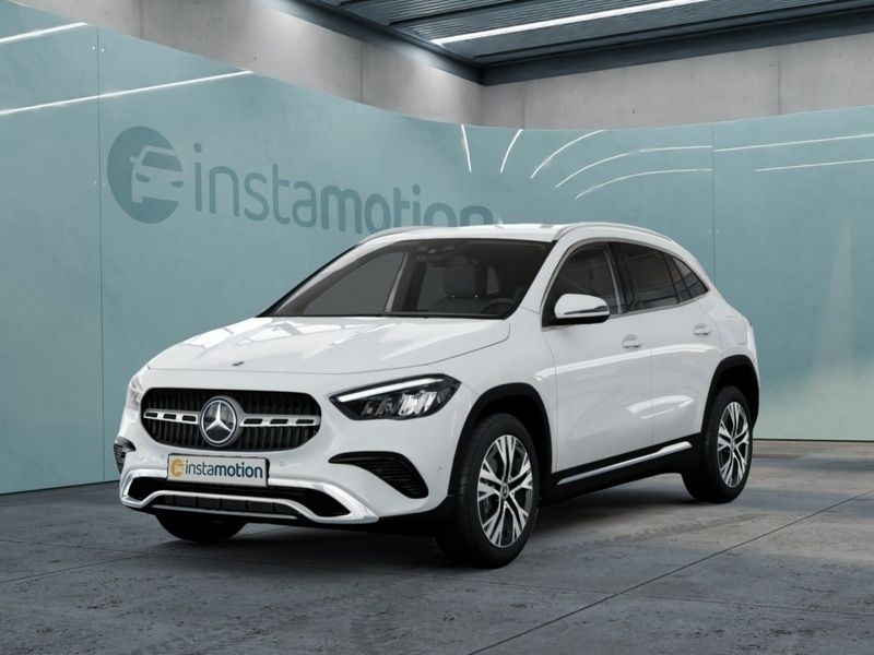 Weiß Gebraucht 2023 Mercedes GLA180 SUV | 37.850 € (Etwas zu teuer) - Bild 1/3