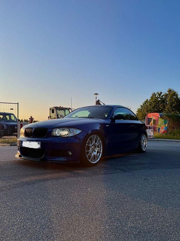 Blau Gebraucht 2007 BMW 123 Performance Kleinwagen | 7.900 € (Etwas zu teuer) - Bild 1/4