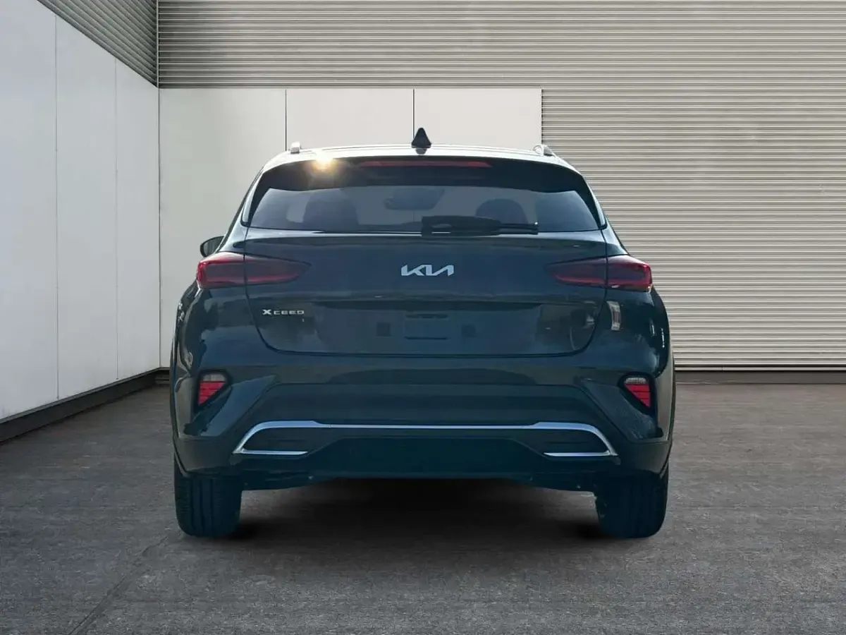 Neu Kia XCeed Exclusive 116 PS (85 kW) 2026 Grau SUV