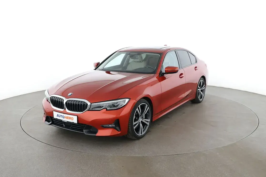 Gebraucht BMW 330 Sport Line 258 PS (189 kW) 2019 Limousine