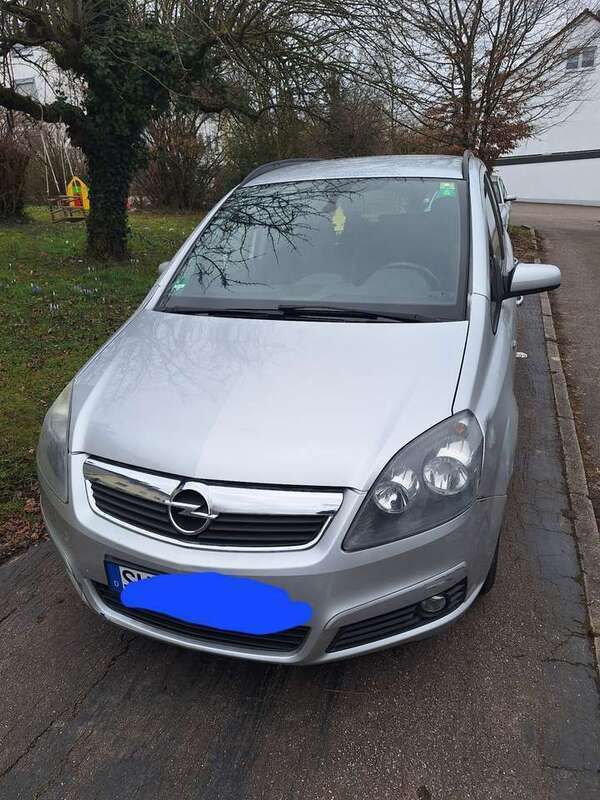 Silber Gebraucht 2005 Opel Zafira Edition Van / Kleinbus | 2.000 € (Guter Preis) - Bild 1/4