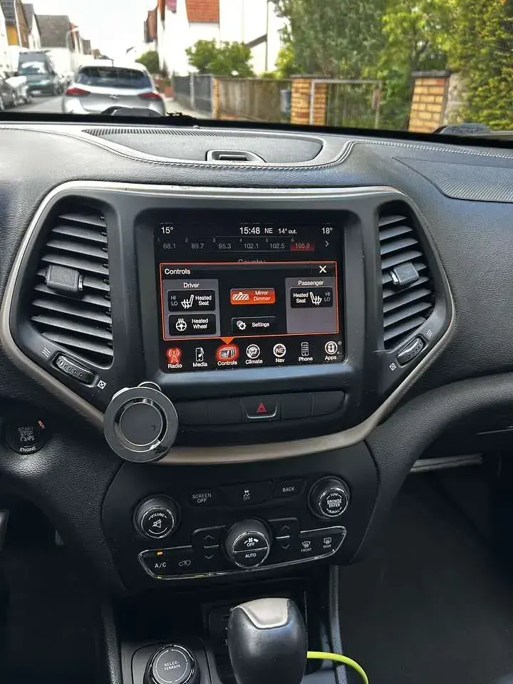 Gebraucht Jeep Cherokee Limited 211 PS (155 kW) 2014 Schwarz SUV