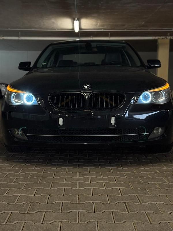 Gebraucht BMW 525 218 PS (160 kW) 2007 Schwarz Limousine