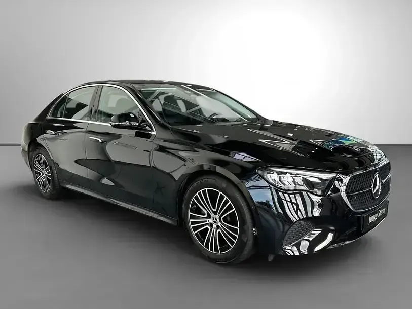 Gebraucht Mercedes E200 Avantgarde 204 PS (150 kW) 2025 Schwarz Limousine