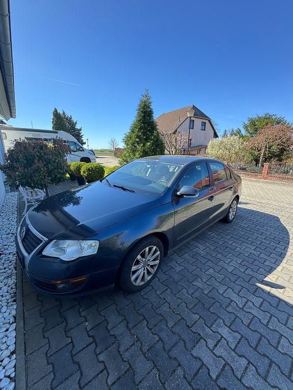 Gebraucht VW Passat Trendline 116 PS (85 kW) 2007 Blau Limousine