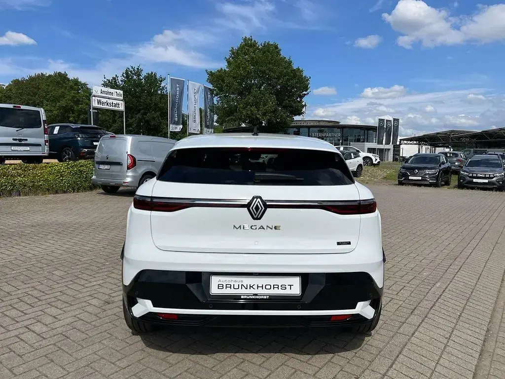 Neu Renault Megane E-Tech Komfort 160 kW (218 PS) 2026 Weiß Limousine