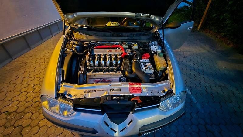 Gebraucht Alfa Romeo 156 192 PS (141 kW) 1997 Silber Limousine