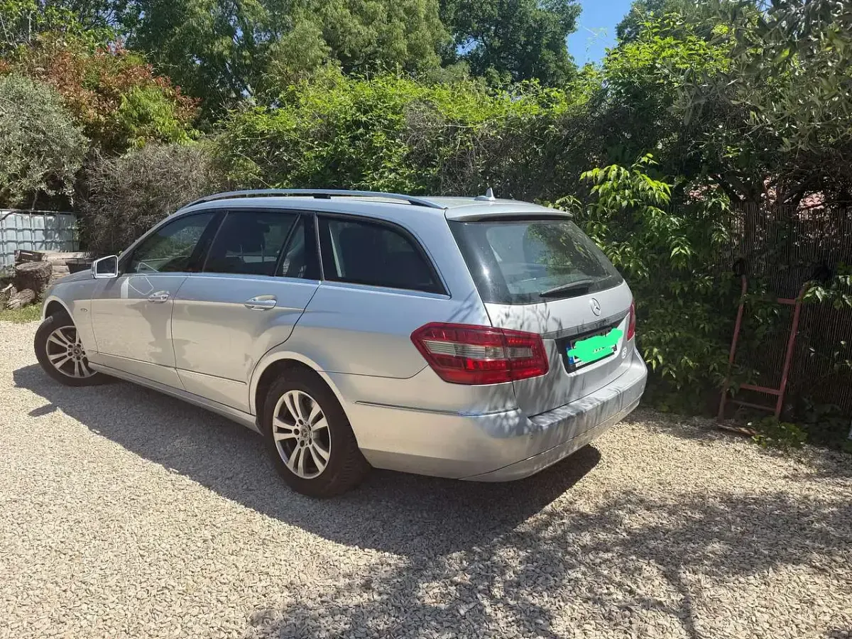 Second-hand Mercedes E220 170 CP (125 kW) 2011 Argintiu Break