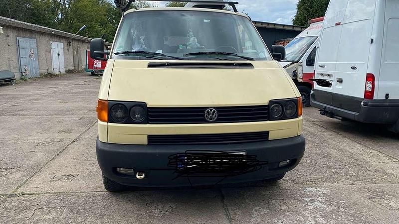Beige Gebraucht 2001 VW T4 Van | 15.999 € - Bild 1/4