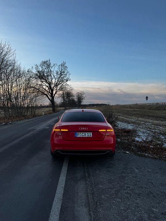Gebraucht Audi A5 Sport 300 PS (220 kW) 2012 Rot Coupé