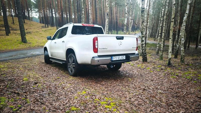 Gebraucht Mercedes X250 190 PS (139 kW) 2018 Weiß Pickup