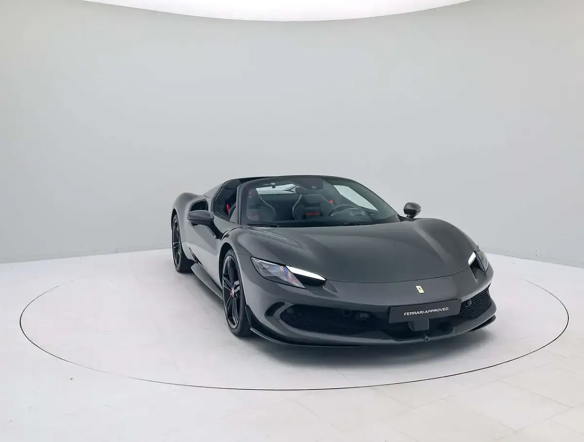 Gebraucht Ferrari 296 829 PS (609 kW) 2024 Grigio scuro Cabrio