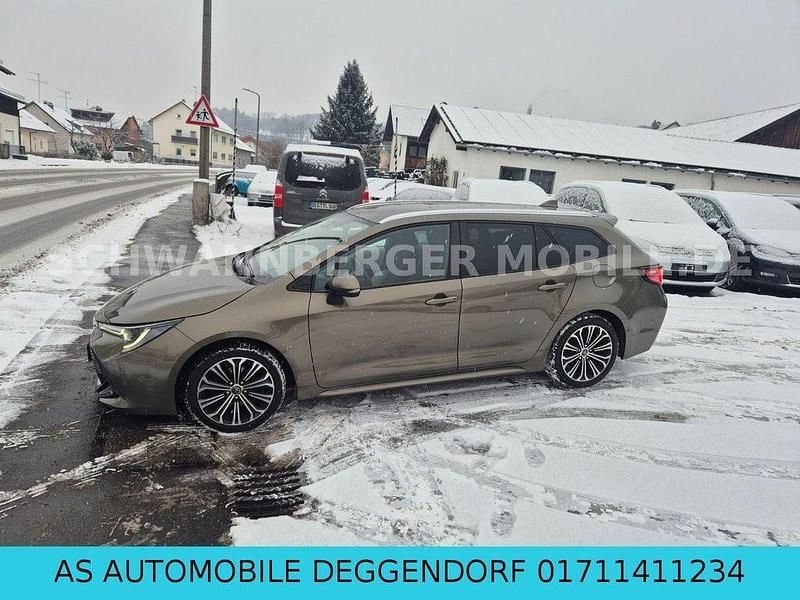 Gebraucht Toyota Corolla Club 116 PS (85 kW) 2019 Grau Kombi