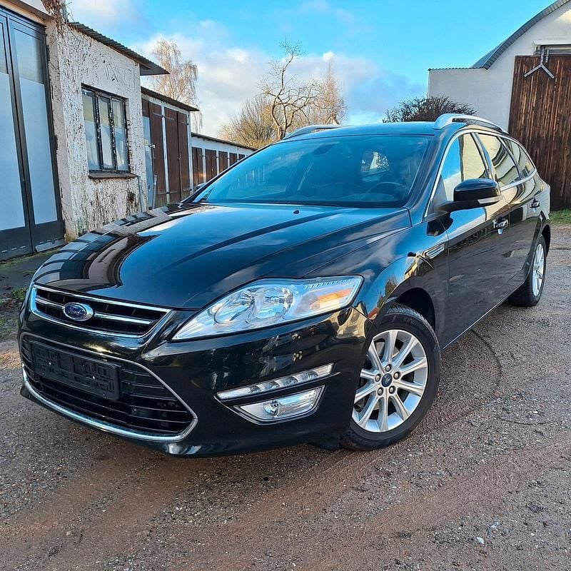 Schwarz Gebraucht 2011 Ford Mondeo Titanium Kombi | 7.500 € (Teuer) - Bild 1/4