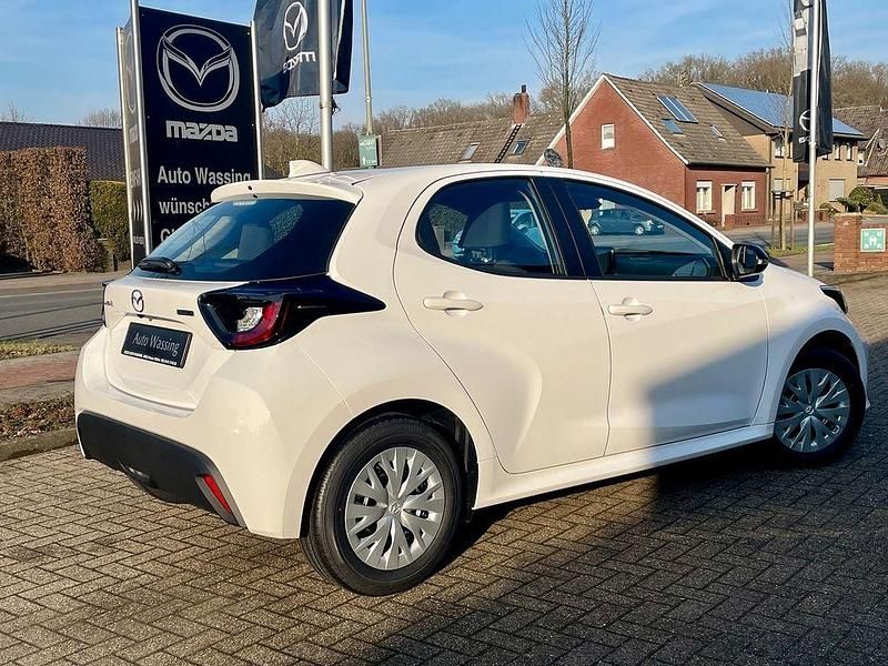 Gebraucht Mazda 2 116 PS (85 kW) 2023 Weiß Kleinwagen
