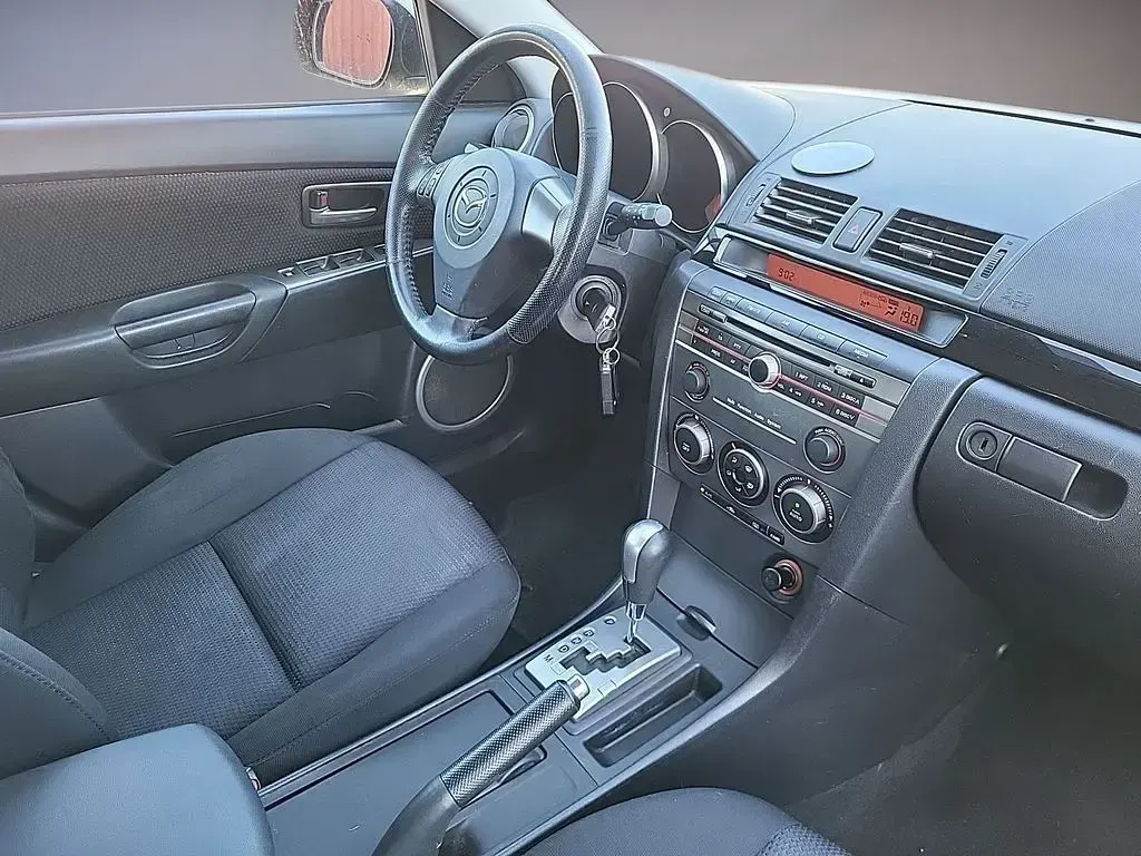 Usata Mazda 3 Active 105 CV (77 kW) 2006 Argento Berlina