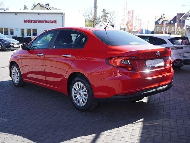 Gebraucht Fiat Tipo Pop 120 PS (88 kW) 2019 Rot Limousine