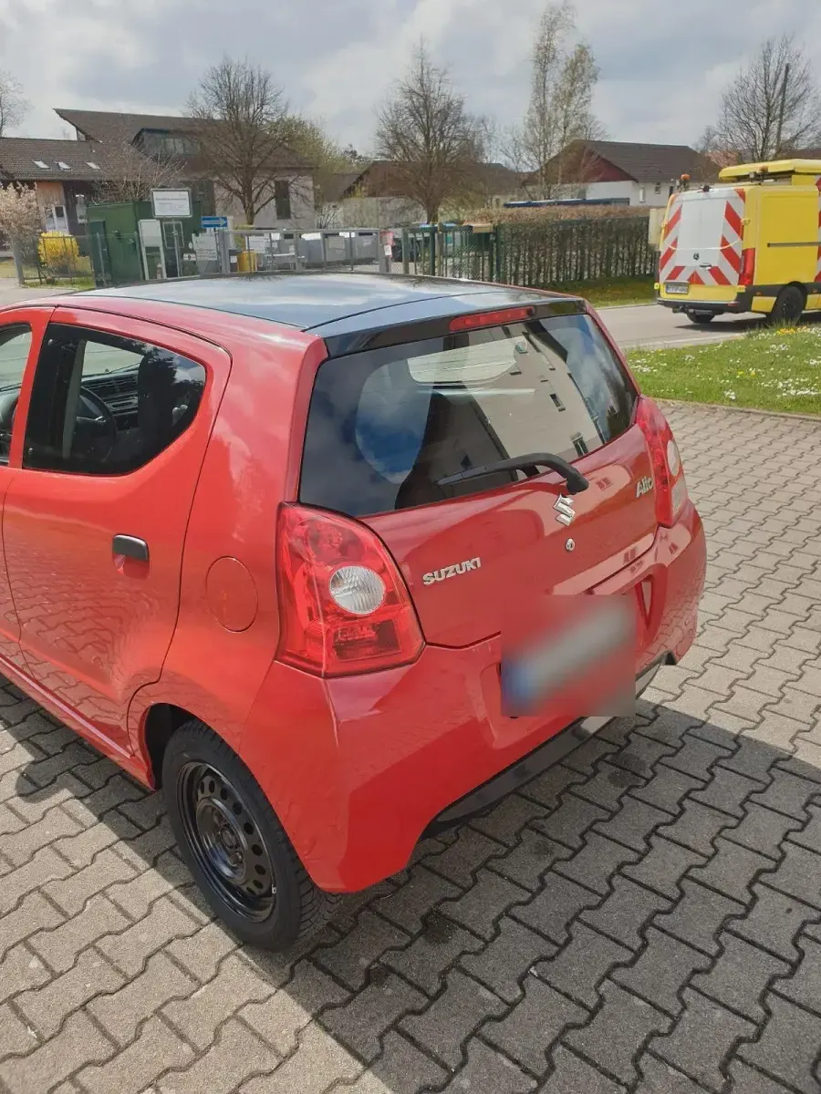 Usata Suzuki Alto Basic 68 CV (50 kW) 2009 Rosso Utilitaria