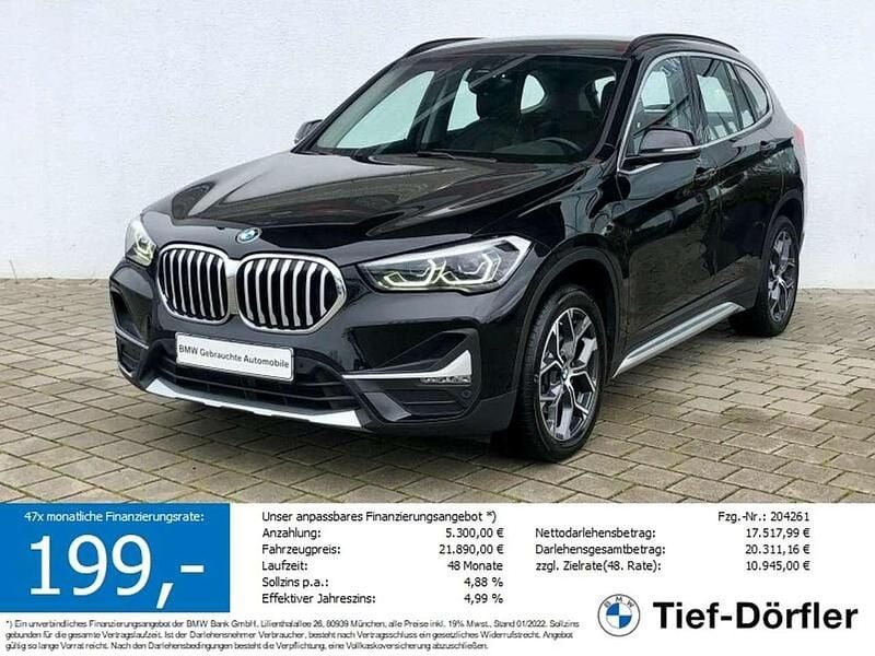 Saphirschwarz metallic Gebraucht 2021 BMW X1 xLine SUV | 19.380 € (Guter Preis) - Bild 1/4