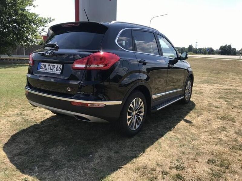 Schwarz Gebraucht 2019 DR Automobiles DR6 SUV | 23.900 € - Bild 1/4