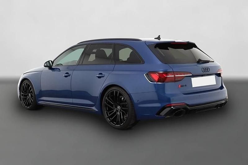 Second-hand Audi RS4 450 CP (330 kW) 2023 Albastru Break