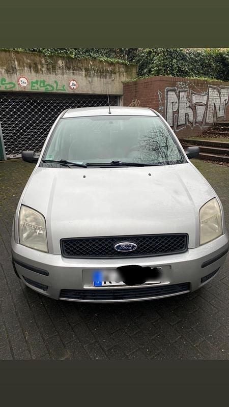 Silber Gebraucht 2003 Ford Fusion Kleinwagen | 1.500 € (Fairer Preis) - Bild 1/1