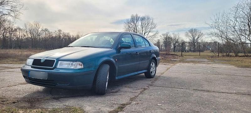 Gebraucht Skoda Octavia 75 PS (55 kW) 1998 Grün Limousine