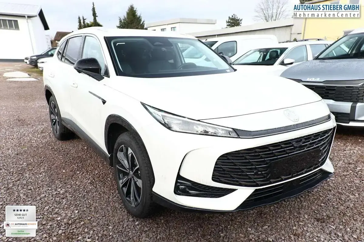 Neu MG HS Comfort 224 PS (164 kW) 2026 Pearl white SUV