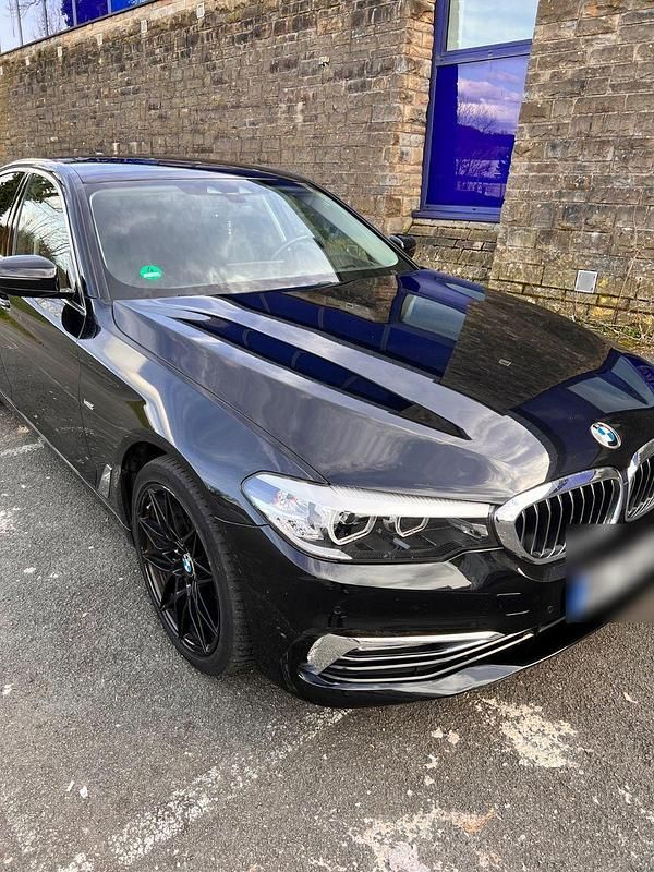 Gebraucht BMW 520 Luxury Line 190 PS (139 kW) 2017 Schwarz Limousine