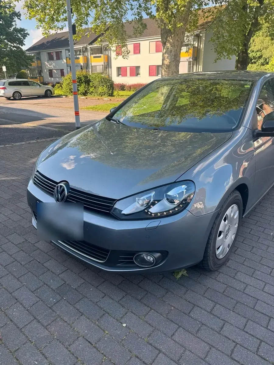 Gebraucht VW Golf VII 105 PS (77 kW) 2012 Grau Limousine