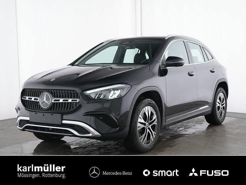 Lack kosmosschwarz Gebraucht 2024 Mercedes GLA200 Progressive SUV | 34.990 € (Superpreis) - Bild 1/4