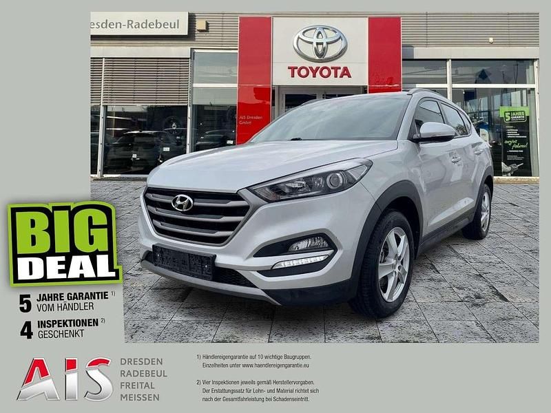 Platinum silver / mic Gebraucht 2015 Hyundai Tucson Intro Edition SUV | 15.980 € (Fairer Preis) - Bild 1/3